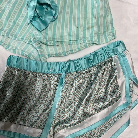3 Vintage Victorias Secret Striped and Floral Pajama Shorts - Picture 2 of 9